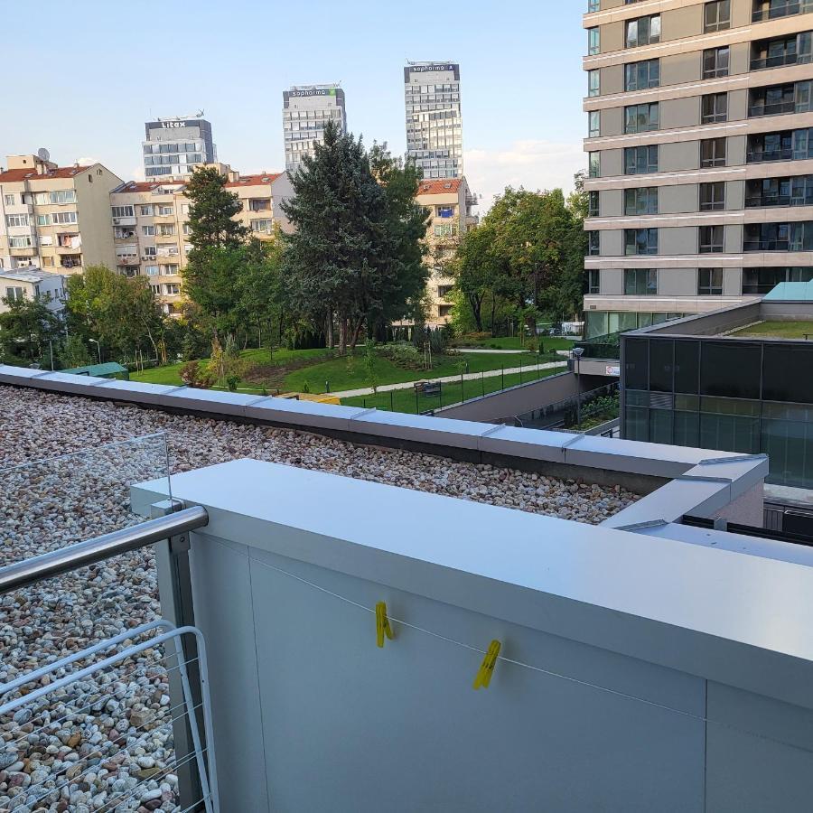 New Luxury Next To Subway With Garage Daire Sofya