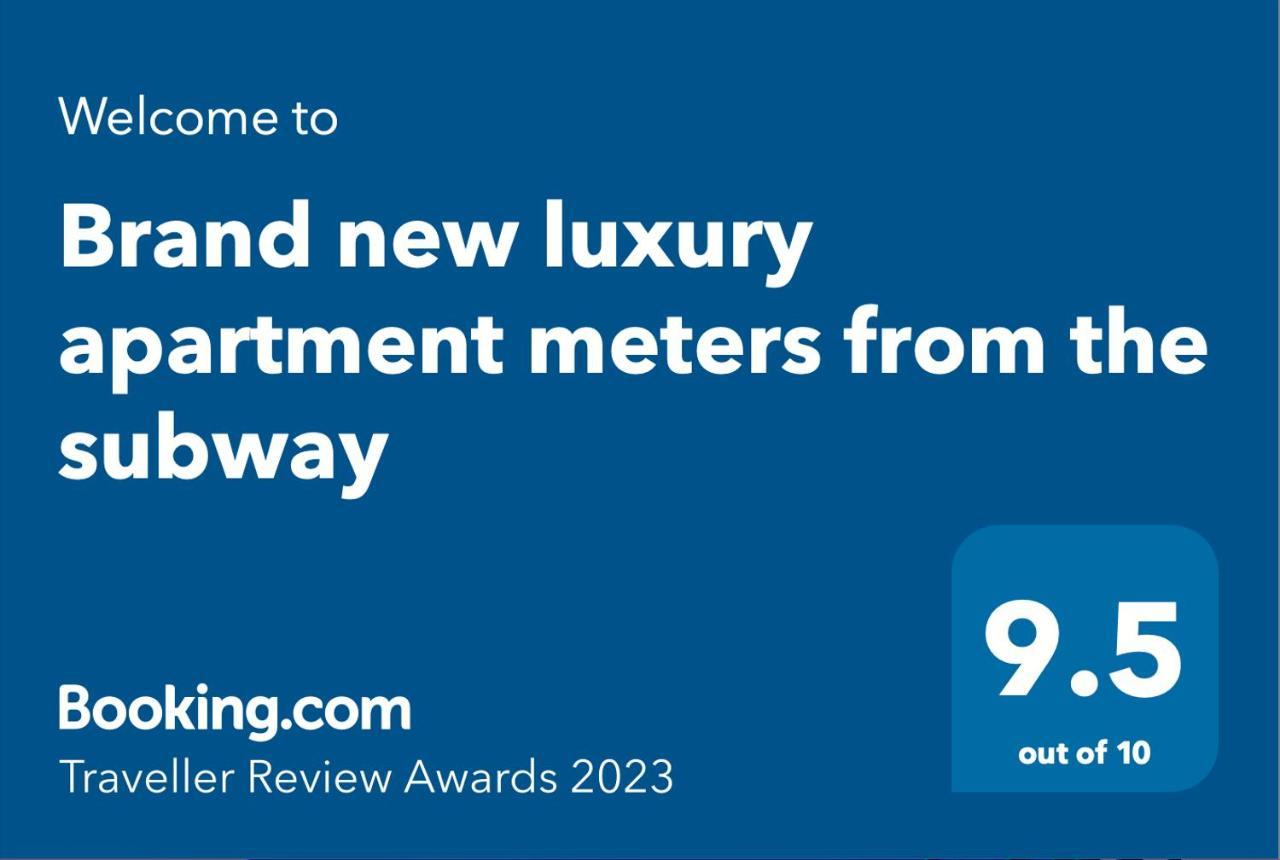 New Luxury Next To Subway With Garage דירה *